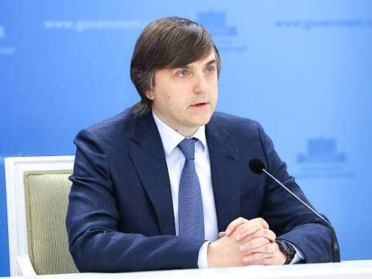 Брифинг Министра просвещения РФ Сергея Кравцова по итогам 2024/25 учебного года.